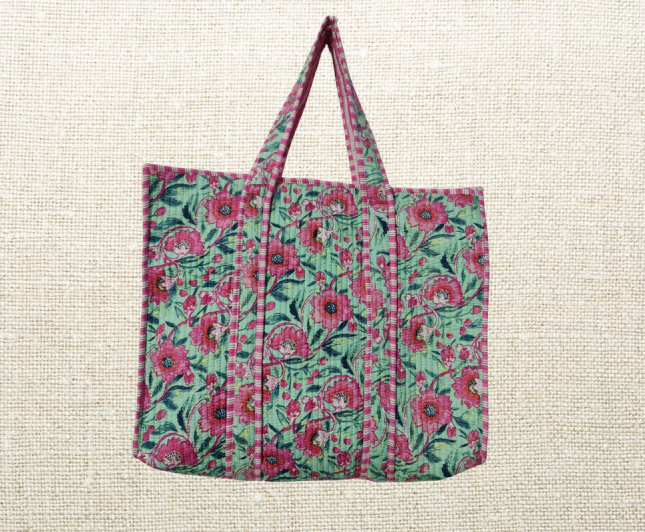 Quilted Tote Bag with Zip